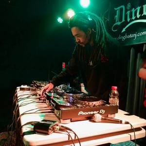 Meet your Posher, Kenny